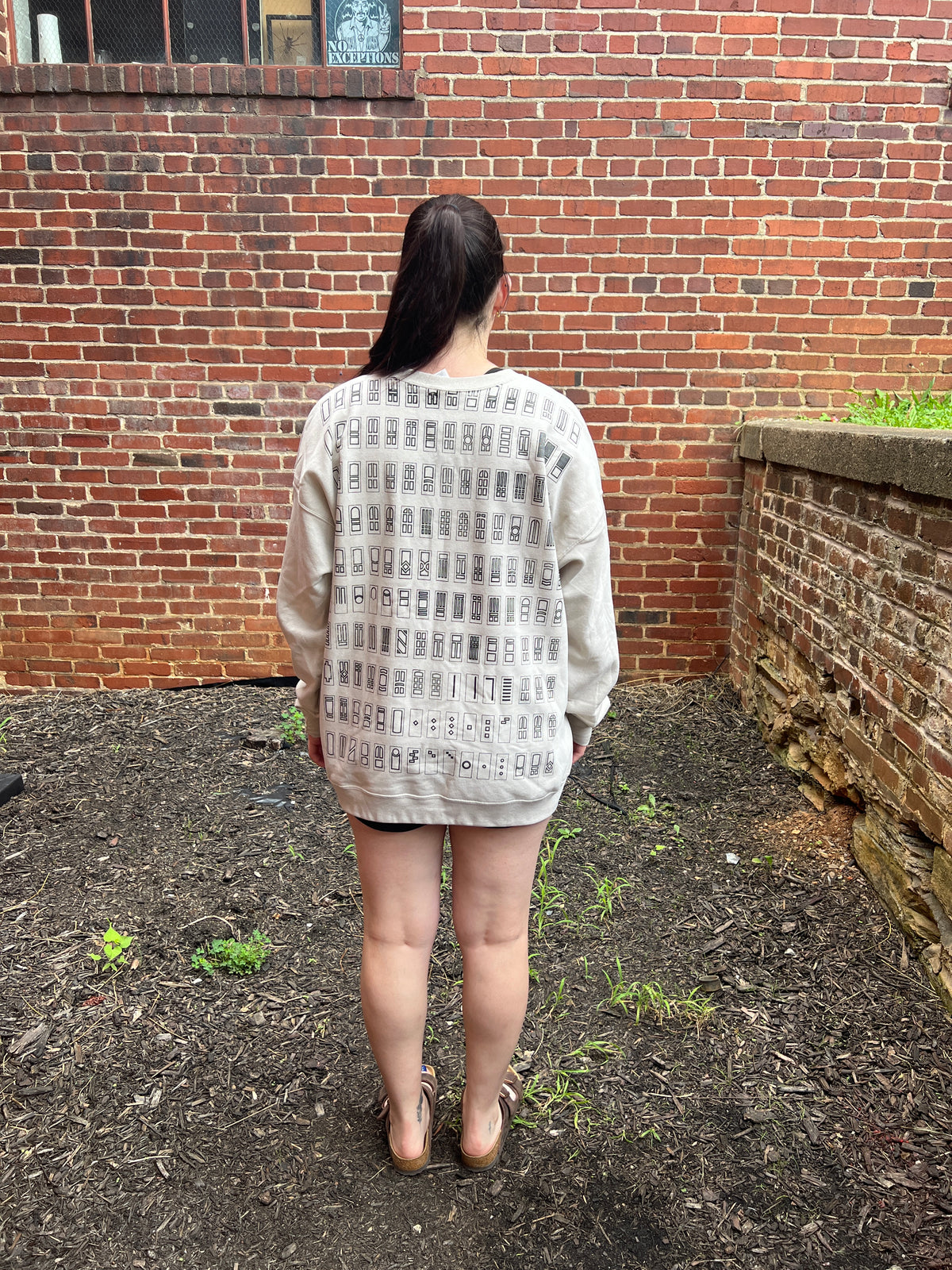 Door Crewneck